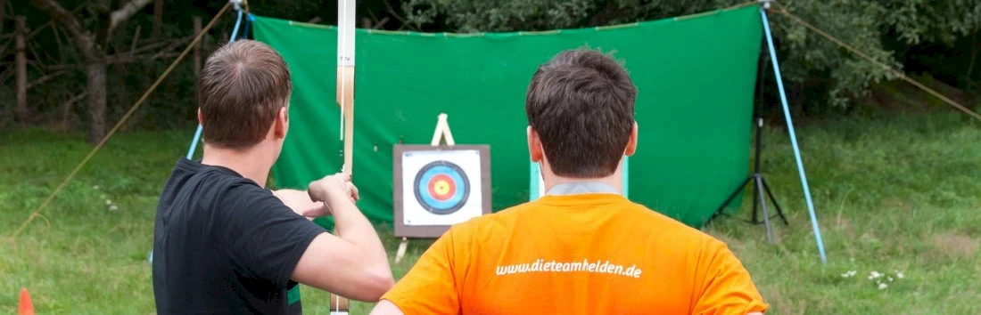 Bogenschießen als Teamevent in Gera
